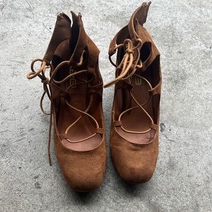 Worn once heels! Super cute.